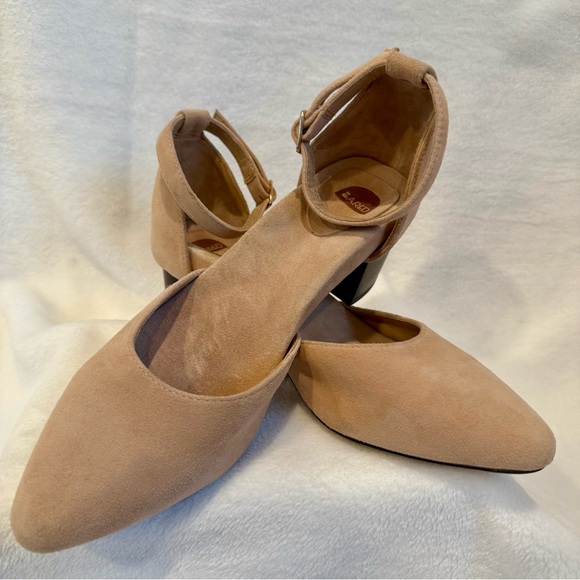 Bared Footwear Suede Tan D'Orsay style heels like new! - Picture 3 of 11